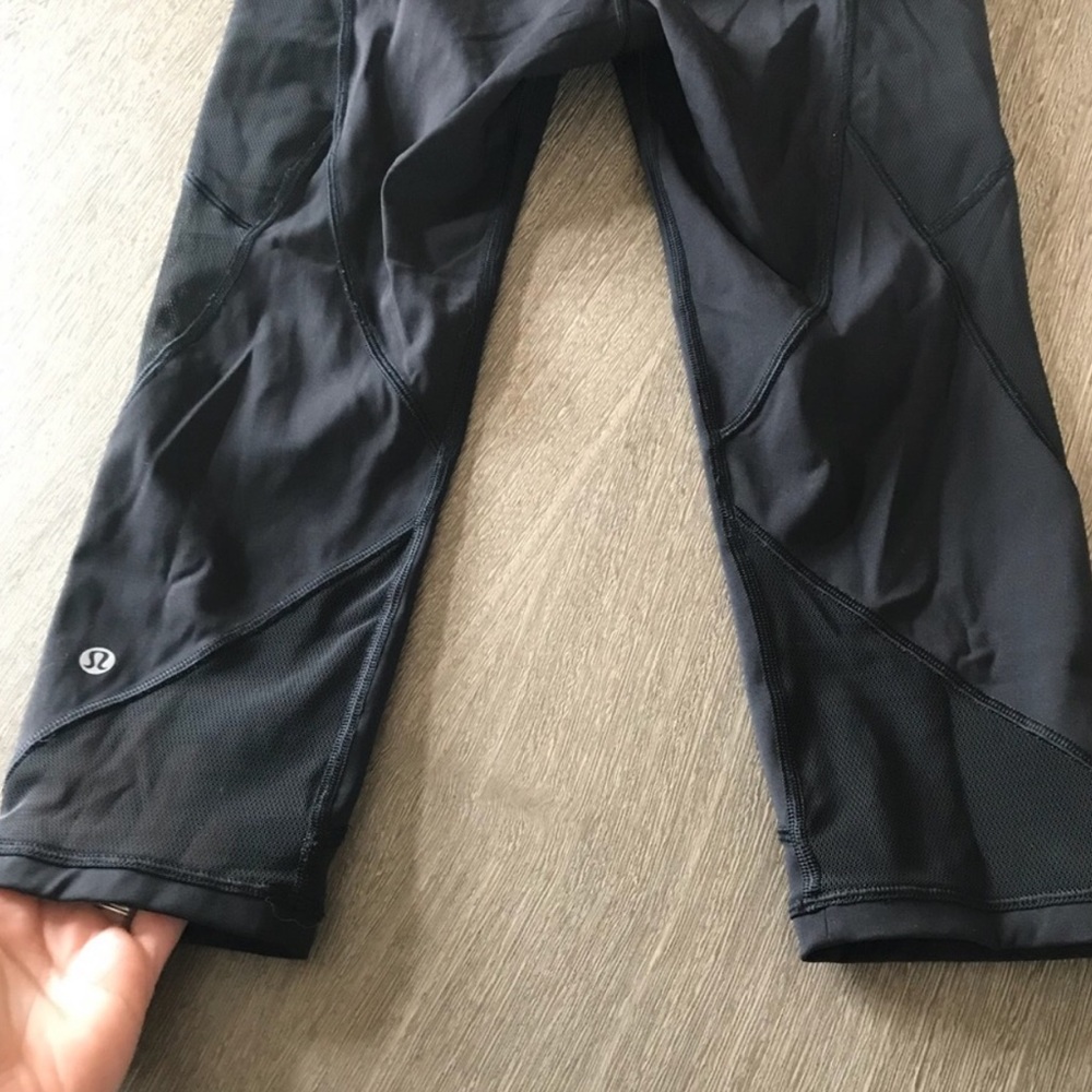 DO NOT BUY. RESERVED Lululemon leggings